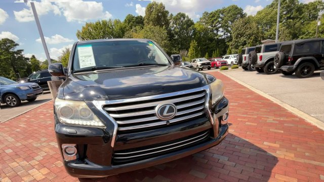 Used 2015 Lexus LX 570 4WD image 4