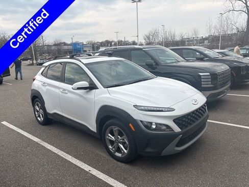 Used 2023 Hyundai Kona SEL w/ Convenience Package image 3