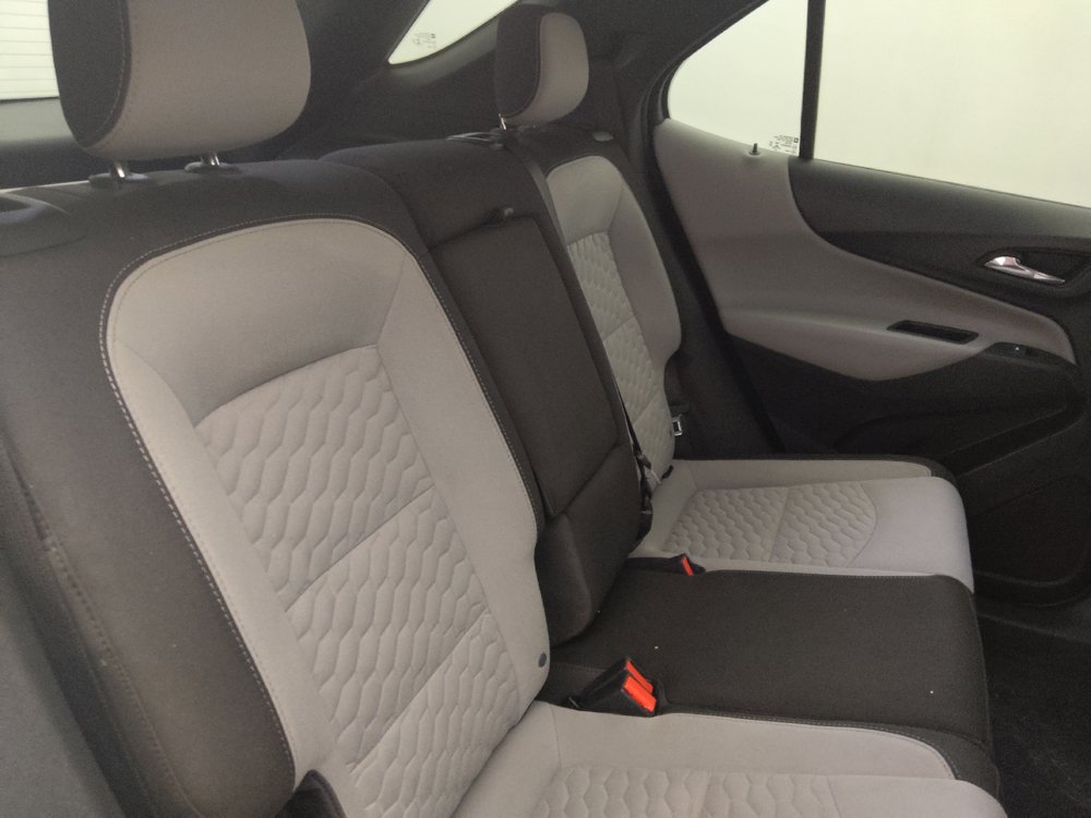 Used 2020 Chevrolet Equinox LS FWD image 19