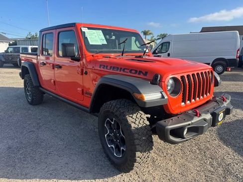 Used 2023 Jeep Gladiator Rubicon w/ LED Lighting Group AWD/4WD image 3