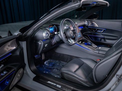 Used 2022 Mercedes-Benz SL 63 AMG 4MATIC image 14