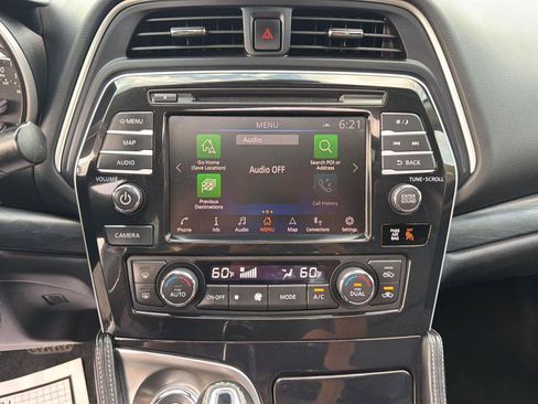 Used 2019 Nissan Maxima Platinum w/ Sport Mat Group FWD image 16