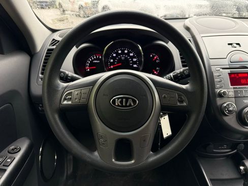 Used 2010 Kia Soul + FWD image 21