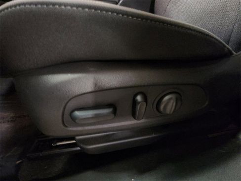 Certified 2023 Chevrolet TrailBlazer LT w/ Convenience Package image 13