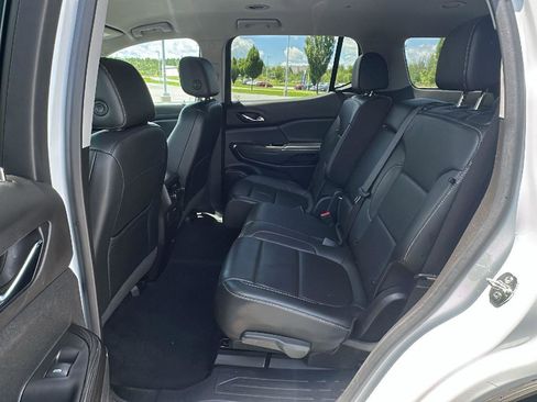 Used 2020 GMC Acadia SLT image 26