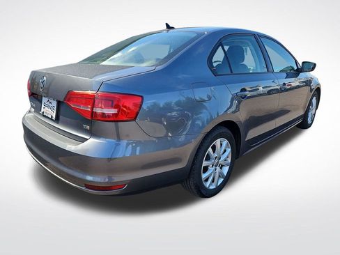 Used 2015 Volkswagen Jetta SE FWD image 5