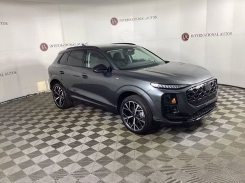 New 2026 Audi Q3 quattro 2.0T image 3