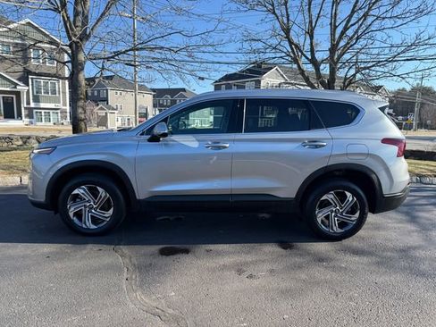 Used 2023 Hyundai Santa Fe SEL image 2