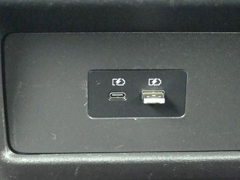 Used 2021 Nissan Rogue SV image 18