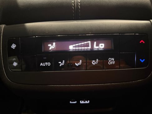 Used 2025 Nissan Pathfinder SL AWD/4WD image 34