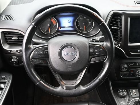 Used 2020 Jeep Cherokee Trailhawk w/ Comfort/Convenience Group image 19