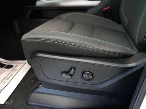 Used 2023 RAM 1500 Big Horn AWD/4WD image 25