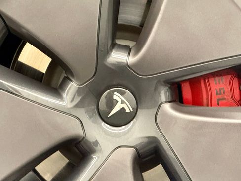 Used 2023 Tesla Model 3 Standard Range image 16