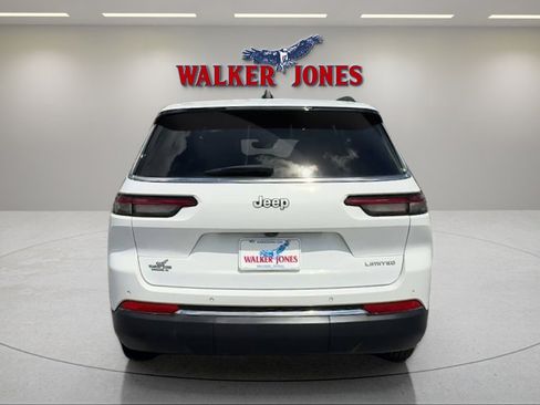Used 2024 Jeep Grand Cherokee L Limited RWD image 6