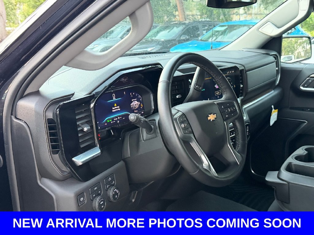 Used 2024 Chevrolet Silverado 1500 LT AWD/4WD image 11