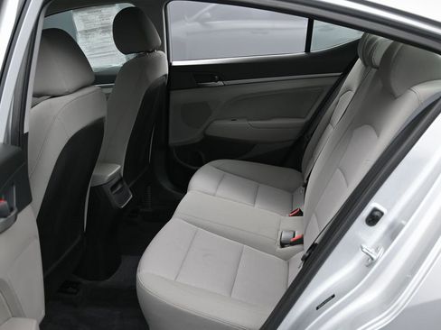 Used 2018 Hyundai Elantra SEL image 28