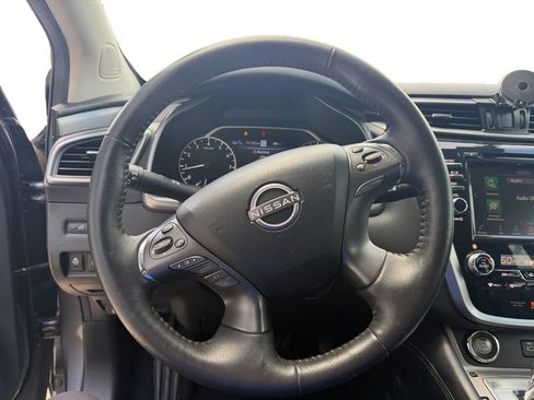 Used 2023 Nissan Murano SL FWD image 13