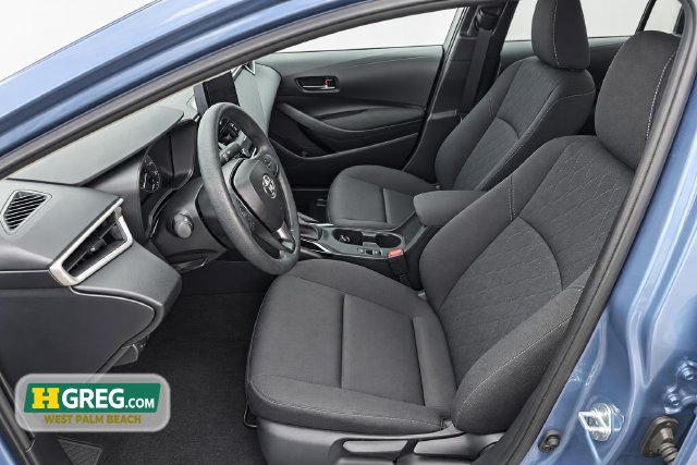 Used 2025 Toyota Corolla LE FWD image 10
