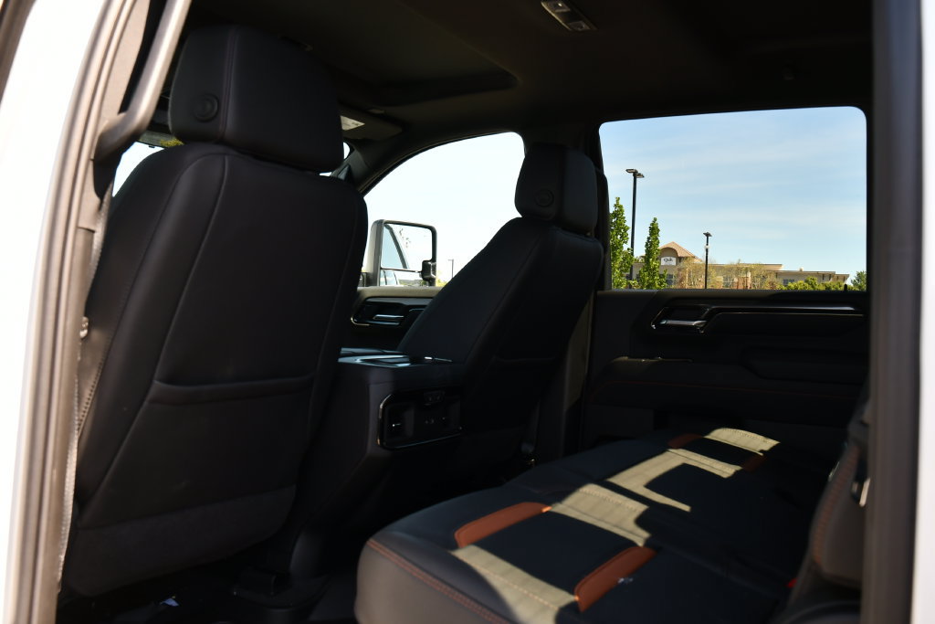 Used 2026 GMC Sierra 2500 AT4 w/ AT4 Premium Plus Package AWD/4WD image 27