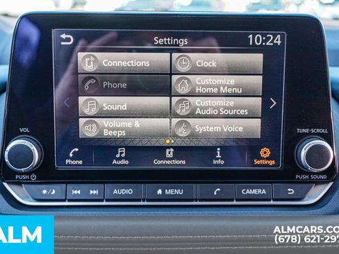 Used 2023 Nissan Rogue S image 34