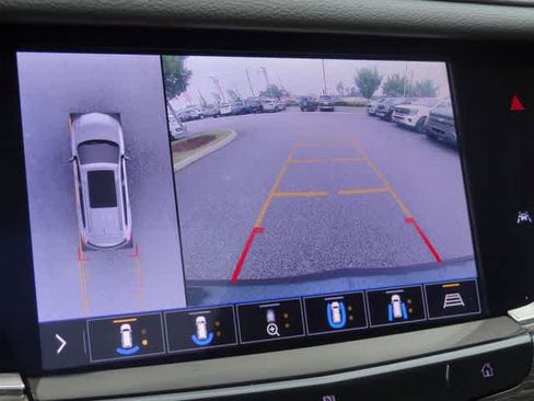 Used 2020 Cadillac XT6 Premium Luxury FWD image 34