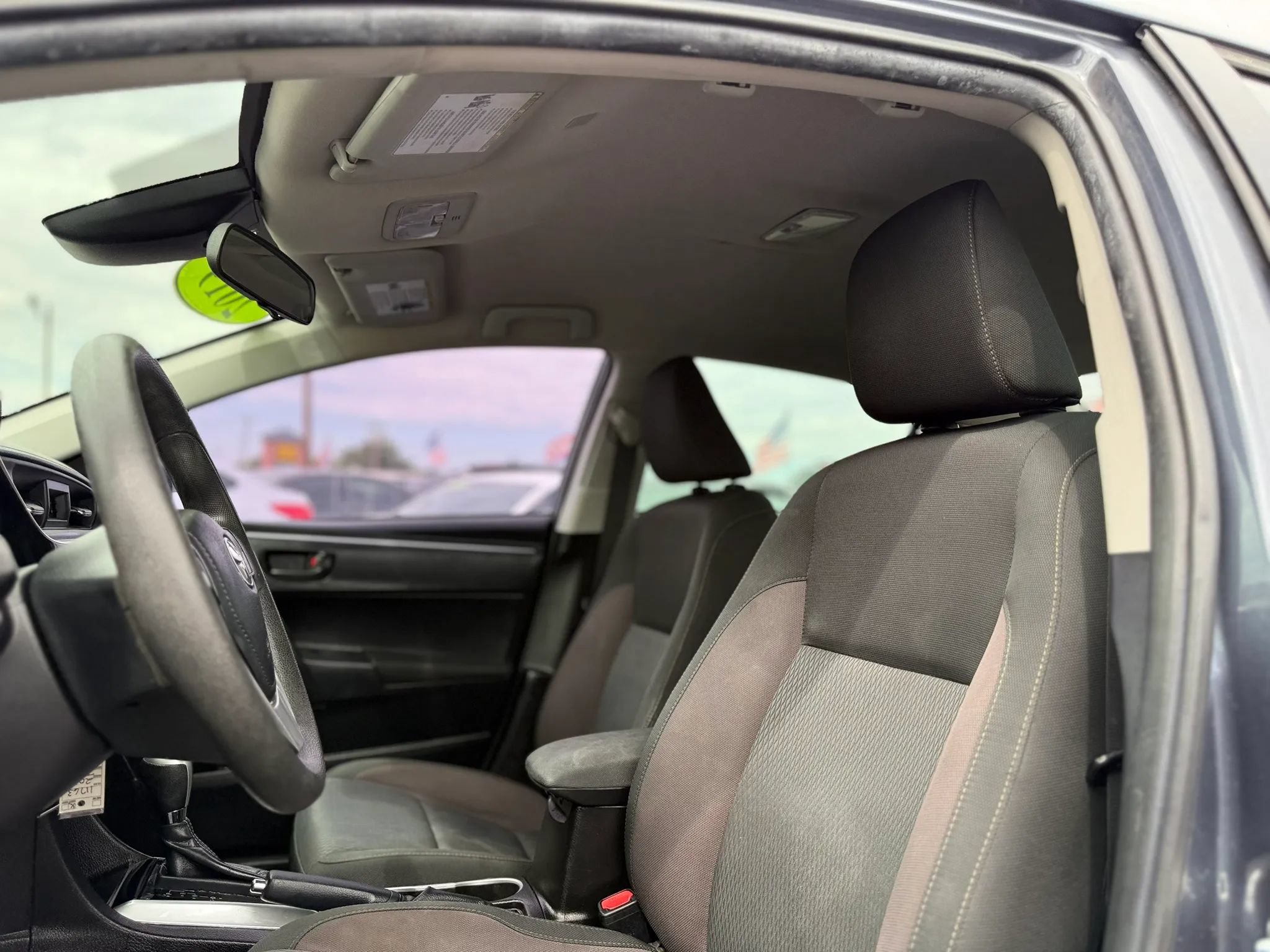 Used 2019 Toyota Corolla LE FWD image 10