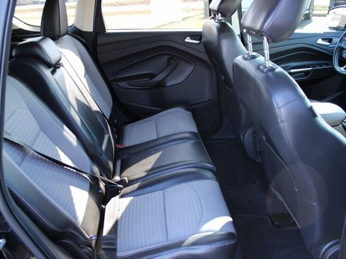 Used 2018 Ford Escape SE w/ SE Sport Appearance Package image 15