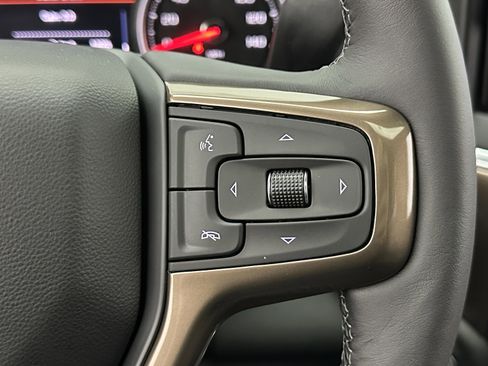 Used 2022 Chevrolet Silverado 3500 High Country image 23