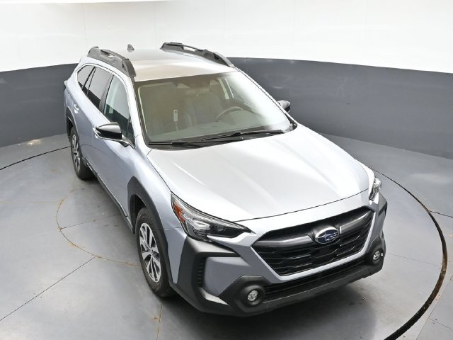 Used 2025 Subaru Outback Premium AWD/4WD image 43