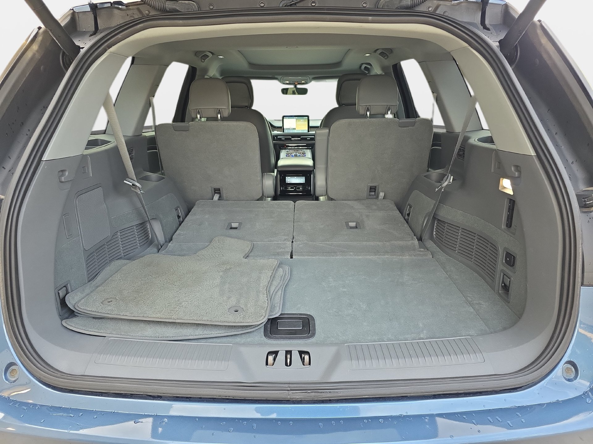 Used 2020 Lincoln Aviator Reserve w/ Equipment Group 201A RWD image 12