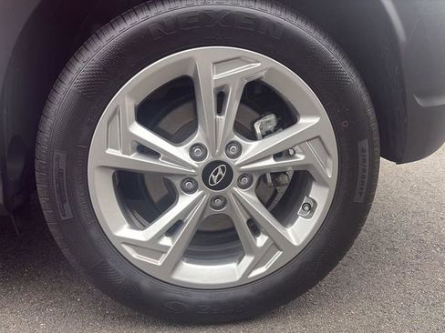 Used 2023 Hyundai Kona SEL AWD/4WD image 18