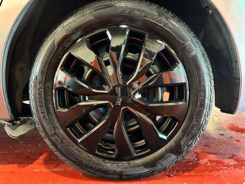 Used 2013 MAZDA MAZDA3 i Sport image 31