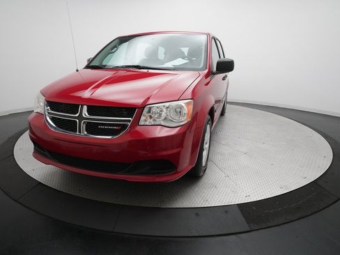 Used 2013 Dodge Grand Caravan American Value Package image 30