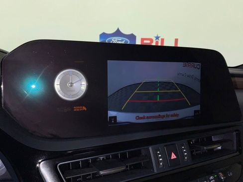 Used 2024 Lexus ES 350 w/ Premium Package FWD image 23