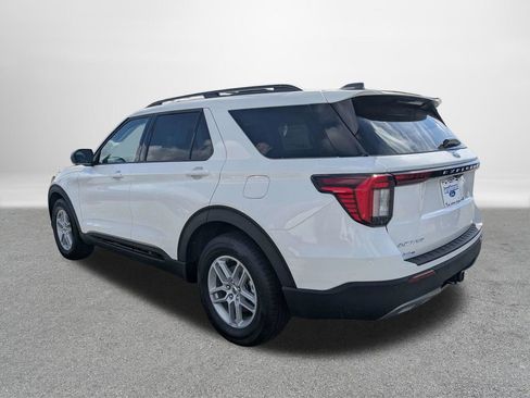 New 2026 Ford Explorer Active w/ Active Comfort Package image 5