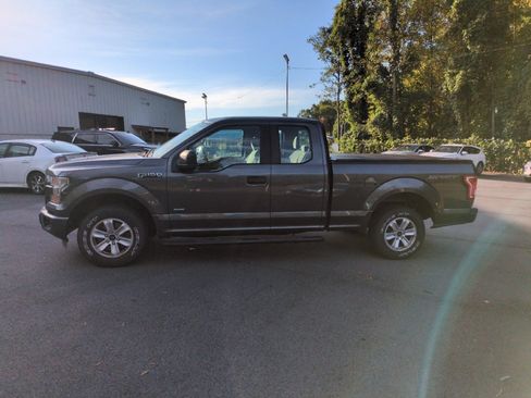 Used 2015 Ford F150 XL w/ Equipment Group 101A Mid RWD image 3