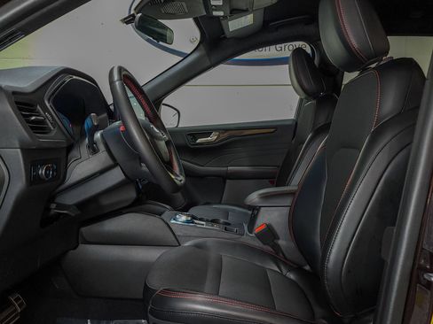 Used 2023 Ford Escape ST-Line Select w/ Tech Pack #2 image 41