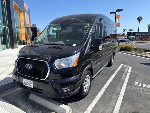 Used 2022 Ford Transit 350 XLT RWD image 2
