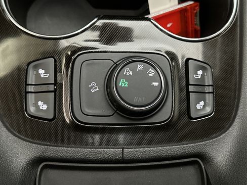 Used 2020 GMC Acadia AT4 w/ Trailering Package AWD/4WD image 40