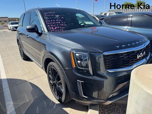 Certified 2022 Kia Telluride SX w/ Towing Package FWD image 5