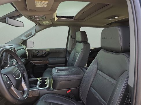 Used 2022 GMC Sierra 1500 Denali w/ Denali Premium Package image 13