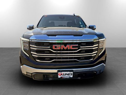 Used 2025 GMC Sierra 1500 SLT AWD/4WD image 4