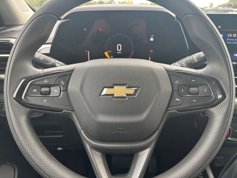 Used 2025 Chevrolet TrailBlazer LT image 25