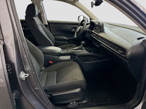 Used 2023 Honda HR-V LX image 31