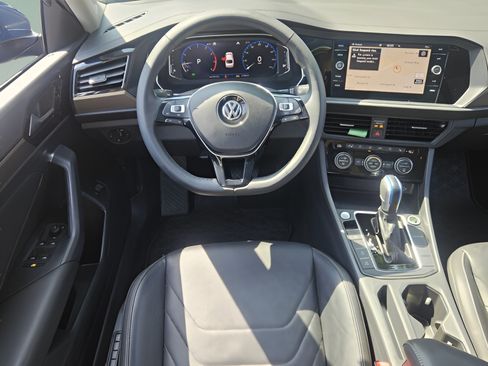 Used 2020 Volkswagen Jetta SEL Premium FWD image 11