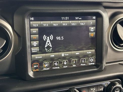 Used 2021 Jeep Wrangler Unlimited Sport image 22