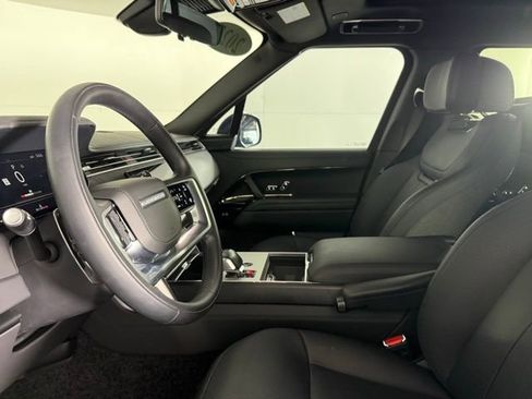 Certified 2025 Land Rover Range Rover SV image 36