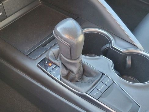 Used 2023 Toyota Camry SE image 22