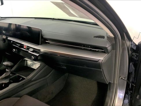 Used 2025 Kia K5 LXS FWD image 18