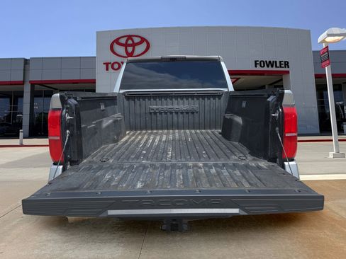 Used 2024 Toyota Tacoma TRD Sport AWD/4WD image 26